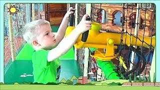 Семейный Развлекательный Парк. Amusement Park For Children. 兒童遊樂場 สวนสนุก  eğlence parkı