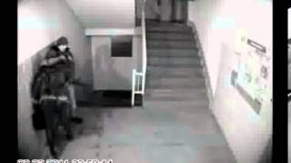 Скрытая камера Насильник напал на девушку