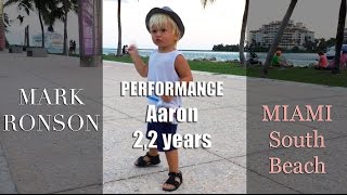 Dancing Aaron 2,2 years  Miami South Beach! Performance