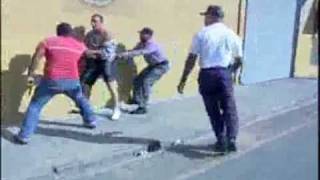 Policia Nacional  apresa supuestos miembros de naciones o bandas