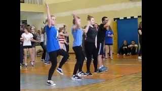Dzień sportu - taniec (1 LO Wadowice - ID)