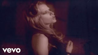 Avril Lavigne - Nobody's Home (Official Music Video)