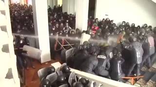 МАЙДАН ЗАХВАТ ВЛАСТИ РЕДКИЕ КАДРЫ это писец