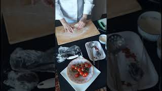 Videoricetta preparazione ravioli neri a metà