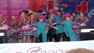 "Ягода малинка" - школа танца Елены Илюшкиной "Стиль Жизни". Красноуфимск, день города - 29.06.2019