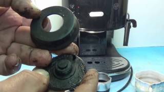 Delonghi подтекает или как почистить рожок кофеварки