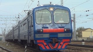 Электропоезд ЭД4М-0258 + приветливая бригада:-), станция Фрязево