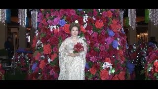 デヴィ夫人、バラに彩られたツリーを点灯　あみプレミアム・アウトレット「プレミアム・ローズツリー」