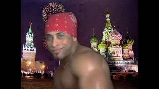 РИКАРДО МИЛОС ФЛЕКСИТ ПОД НОВОГОДНЮЮ ПЕСНЮ jingle bells