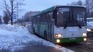Около кабины. Автобус Санкт-Петербурга 9-42: ЛиАЗ-5293.60 б.3864 (ПА) по №185 (14.01.19)