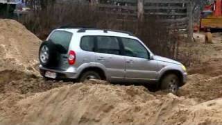 Плюсы и минусы Chevrolet Niva на бездорожье