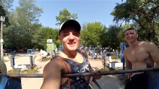 КАЧАЛКА ПОД ОТКРЫТЫМ НЕБОМ - ГИДРОПАРК! ТРЕНИРОВКА ГРУДИ. HYDROPARK IN KYIV.