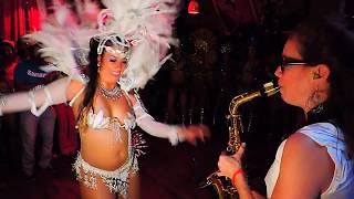 Suingue de Samba by Gringa