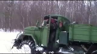 ЗИЛ с отвалом по мокрому снегу