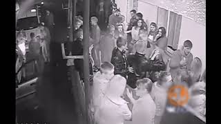 Один против толпы Уличная драка