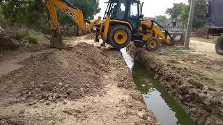 JCB Как правильно перезжать траншею