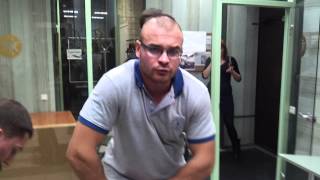 Шавка прыгнула на Тесака