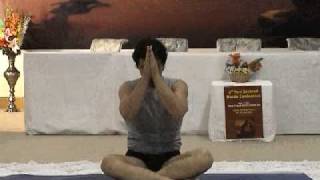 Glenn Ceresoli  Iyengar Yoga demonstration pt2