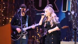 Eyes Wide Open -Sabrina Carpenter - Citadel Outlets LA