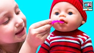 Кормим Беби Бон пьет водичку, писает, какает на горшок BABY BORN doll