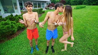 24 HOURS HANDCUFFED TO MY GIRLFRIEND AND TWIN BROTHER! (bad idea)