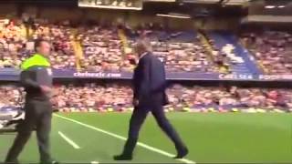 (TKXBD) HLV Mourinho nổi điên với bác sĩ Eva Carneiro và bộ phận y tế Chelsea