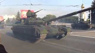 Бронетехника Приднестровья едет на парад. 02.09.2015