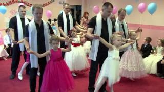 Видео с выпускного в детском саду. Танец "Отец и дочь": идея - ОАЭТ "Моника" (рук. Галина Клюкина)