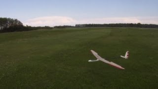Flaps/crow brake landing demo.