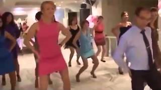 Пошлые свадебные конкурсы с участвием голых девушек Vulgar wedding contests with participating girls