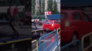 Авария Одесса пос.Котовского днепродорога угол заболотного мерседес въехал в полицейскую машину