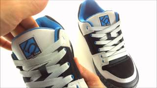 **HOW TO HIDE THE BOW/KNOT ON SHOES (INSTALLATION VIDEO)**