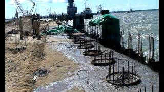 Строительство причалов и берегоукрепление в морском торговом порту Усть Луга