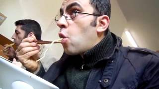 Mangio Ramen ad Akihabara Tokyo Giappone novembre 2014