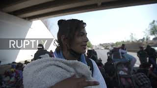 Mexico: Migrants bring traffic to halt as caravan continues towards Mexico City