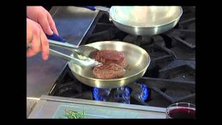Sí a la Cocina - Filete Mignon en Salsa Demi Glace con Vino Rojo y Romero