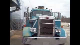 Peterbilt 351