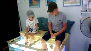Вода щекотка удовольствие развлечения tickling fun entertainment