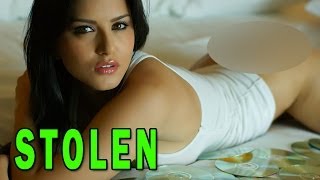 Who STOLE Sunny Leone's undergarments