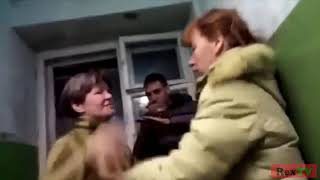 Подборка драк алкашей!!! Забили синего до смерти!