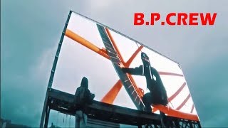 Русские руферы взломали рекламную вывеску в Гонконге Музыкальные ролики от Роджера