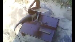 Самодельная станина  для болгарки из металлолома.Homemade frame for the grinder of scrap metal.