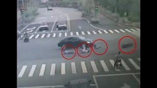 Chinese 4 Horror Crash