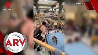 Luchador se lanza al cuadrilátero desde un segundo piso | Al Rojo Vivo | Telemundo