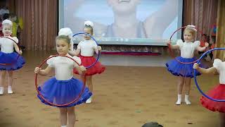 спортивный флэшмоб с участием родителей в детском саду для всех возрастных групп