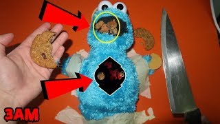 (CREEPY) CUTTING OPEN COOKIE MONSTER AT 3AM | WHATS INSIDE HAUNTED COOKIE MONSTER? [MUST WATCH]