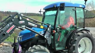 New Holland T3030 mit Stoll FC 350P Frontlader