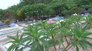 keranda mayat di kuburan angker menjelang maghrib + pulsa gratis