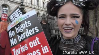❗ (Рус.) London, anti-Brexit protester Hollie, by Downing Street ❗