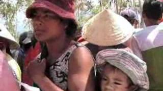 THICH MINH TAM COMFORTED THE POOR INDIGENOUS PEOPLE IN LAM DONG VIETNAM